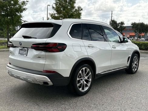 Used 2024 BMW X5 sDrive40i RWD image 3
