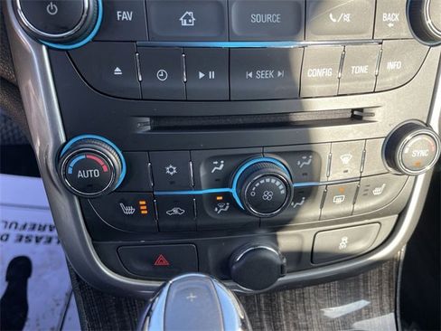 Used 2015 Chevrolet Malibu LTZ image 18