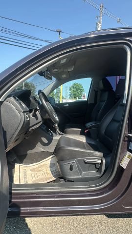 Used 2016 Volkswagen Tiguan R-Line FWD image 11