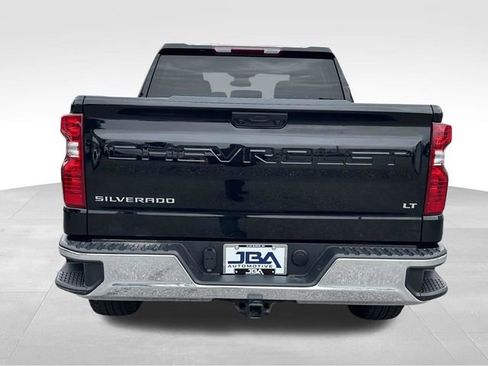 Used 2024 Chevrolet Silverado 1500 LT AWD/4WD image 25