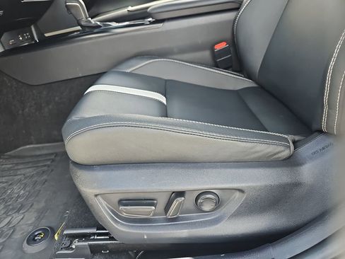 Certified 2025 Toyota Camry SE FWD image 17