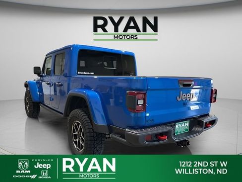 New 2025 Jeep Gladiator Rubicon w/ Convenience Group AWD/4WD image 6