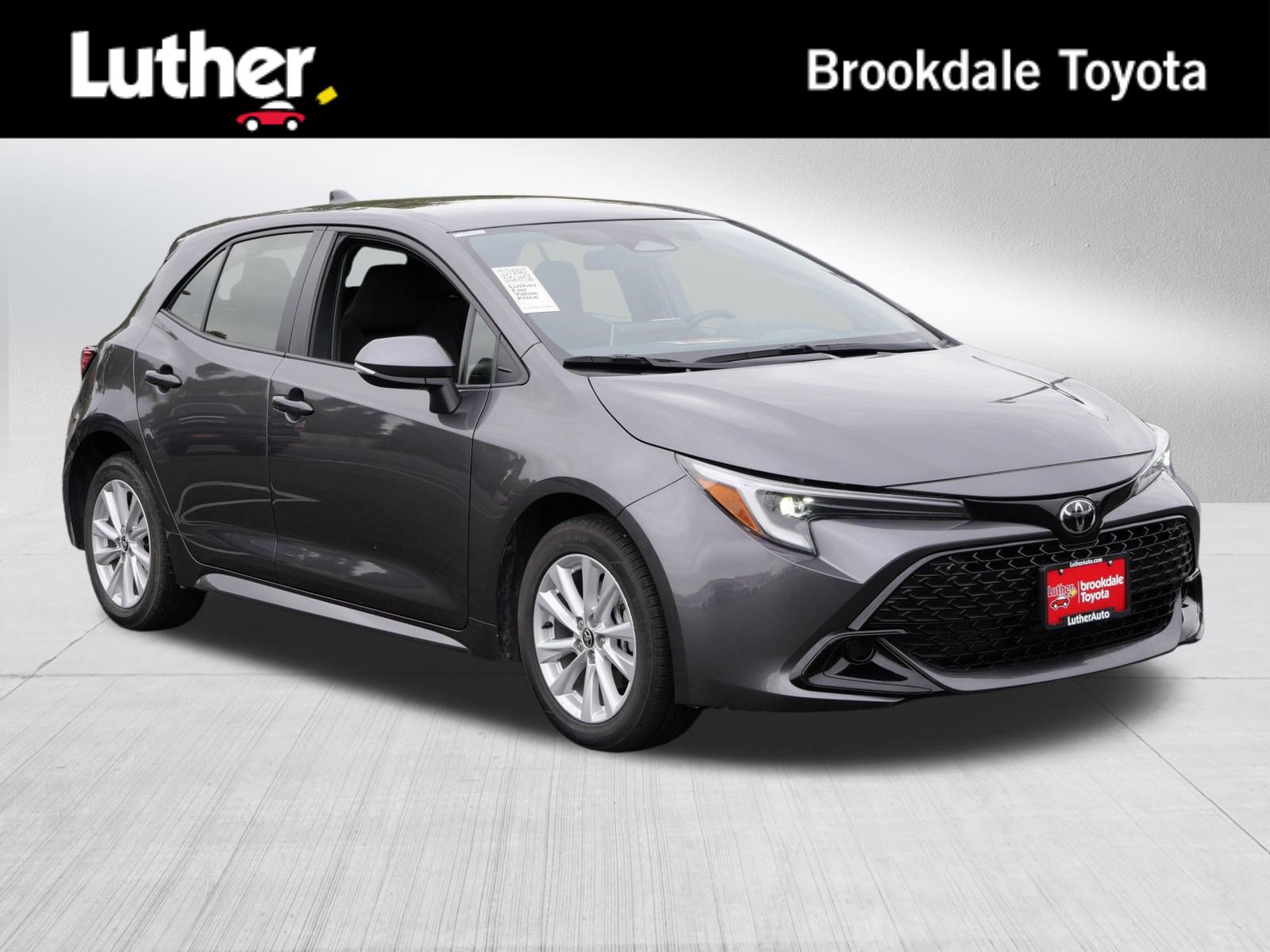 Used 2025 Toyota Corolla SE FWD image 1