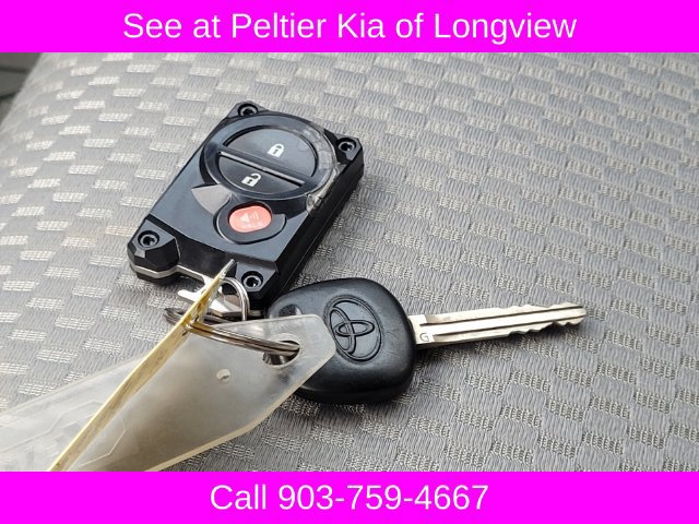 Used 2014 Toyota Tacoma PreRunner w/ SR5 Package RWD image 30