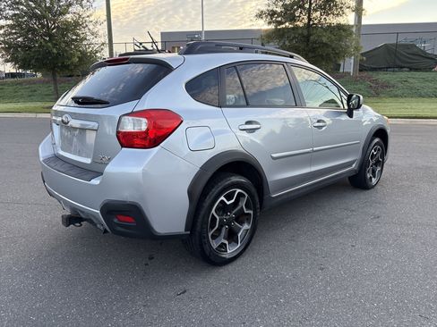 Used 2013 Subaru Crosstrek 2.0i Limited AWD/4WD image 9