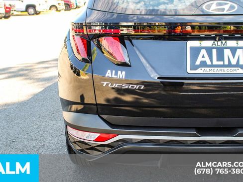 Used 2023 Hyundai Tucson SE image 13