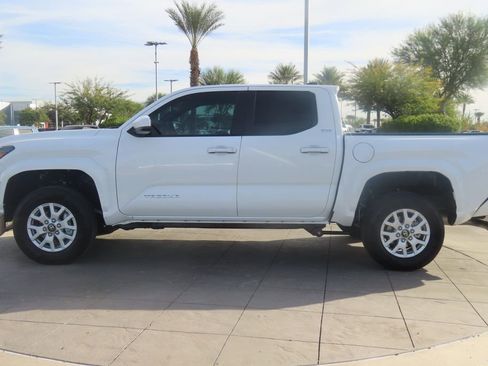 Used 2026 Toyota Tacoma SR5 image 8