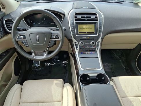 Certified 2019 Lincoln Nautilus Reserve AWD/4WD image 11