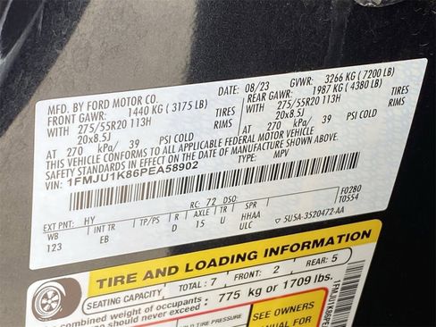 Used 2023 Ford Expedition Limited image 37