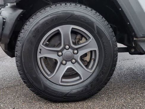 Used 2022 Jeep Wrangler Unlimited Sport image 13