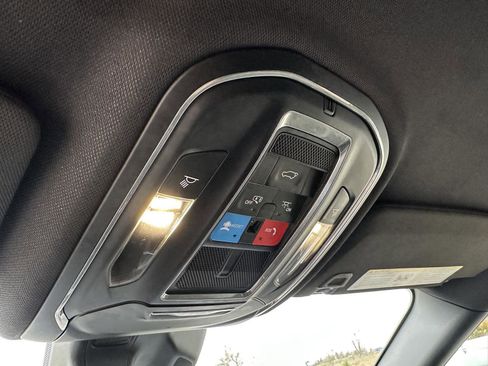 Used 2025 Jeep Grand Cherokee Altitude image 32