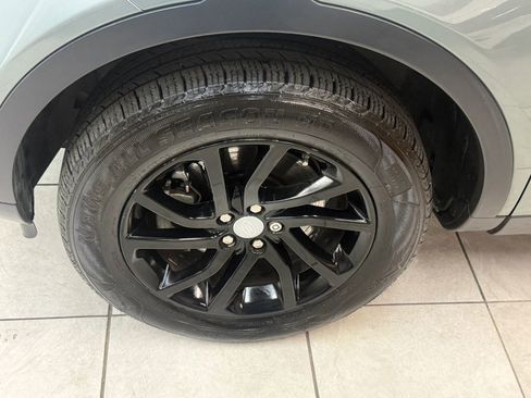 Used 2018 Land Rover Discovery Sport HSE AWD/4WD image 35