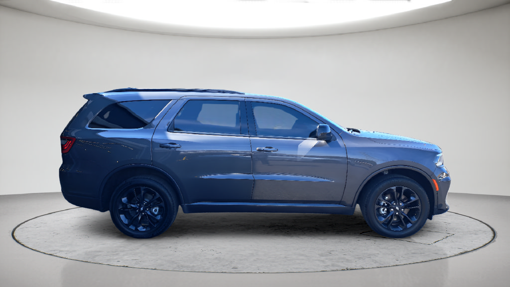 Used 2025 Dodge Durango GT w/ Blacktop Package AWD/4WD image 4
