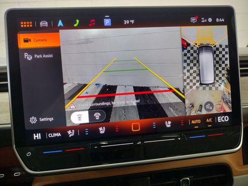 New 2025 Volkswagen ID. Buzz Pro S Plus image 9