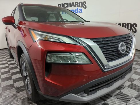 Used 2023 Nissan Rogue SV w/ SV Premium B Package FWD image 6
