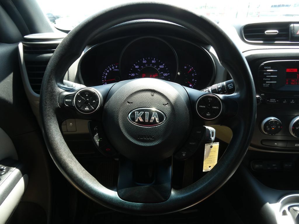 Used 2016 Kia Soul FWD image 28