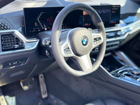 Used 2026 BMW X6 xDrive40i w/ Climate Comfort Package image 12