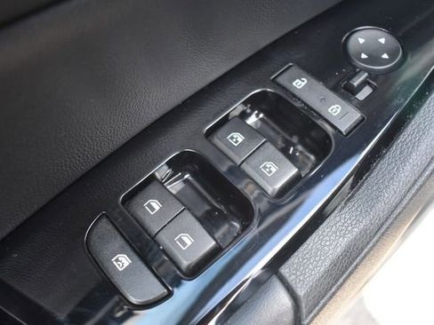 Certified 2023 Kia Sportage EX FWD image 18