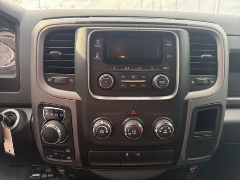 Used 2017 RAM 1500 Express image 22