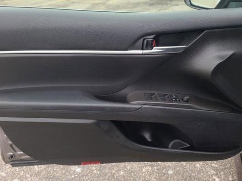 Used 2023 Toyota Camry LE image 10