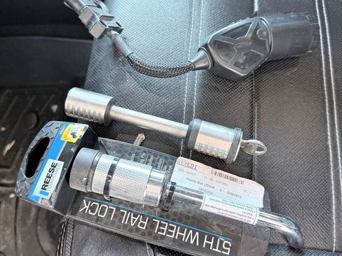 Used 2015 GMC Sierra 3500 Denali w/ Duramax Plus Package image 42