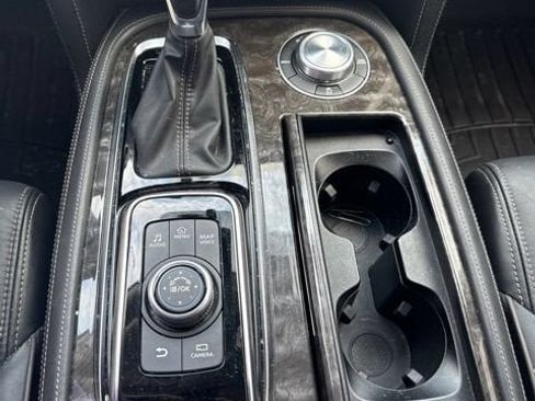 Used 2023 Nissan Armada Platinum w/ Captain's Chairs Package AWD/4WD image 35