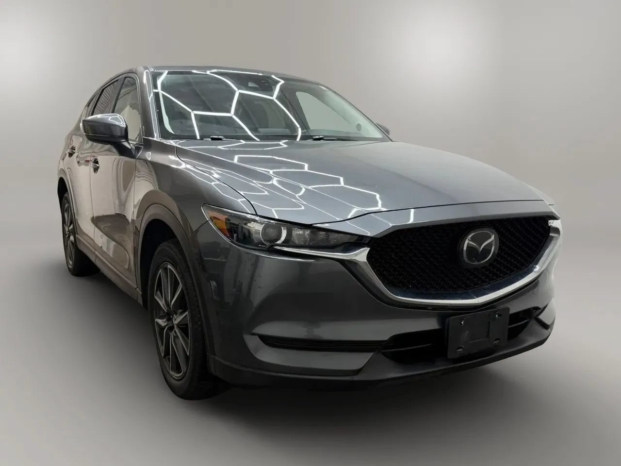 Used 2018 MAZDA CX-5 Touring w/ Preferred Equipment Package AWD/4WD image 2