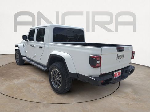 Used 2020 Jeep Gladiator Overland image 8