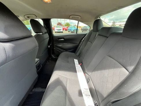 Used 2020 Toyota Corolla LE FWD image 12