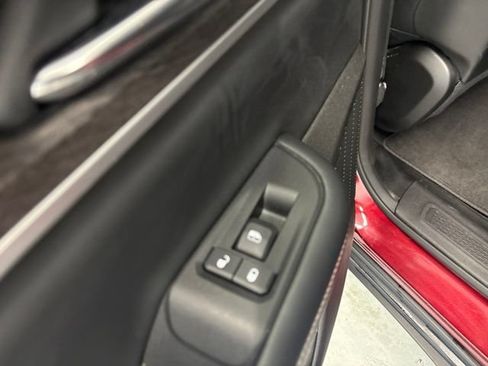 Used 2024 Jeep Grand Cherokee Limited AWD/4WD image 23