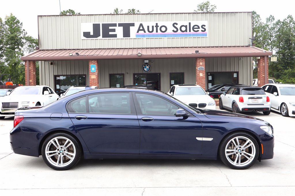 Used 2015 BMW 750Li RWD image 8
