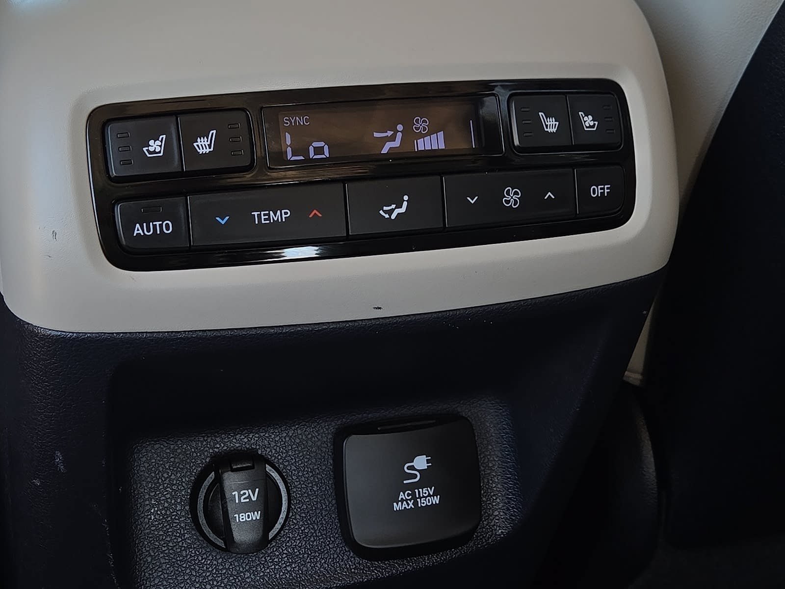 Used 2023 Hyundai Palisade Calligraphy AWD/4WD image 12