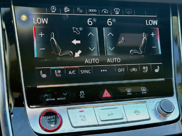 Used 2025 Audi SQ7 Prestige AWD/4WD image 34
