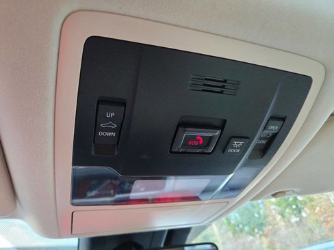 Used 2022 Lexus RX 450h Base AWD 4dr SUV w/ Premium Package image 25