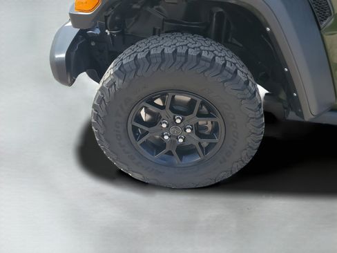 Used 2024 Jeep Wrangler Unlimited Sport AWD/4WD image 26