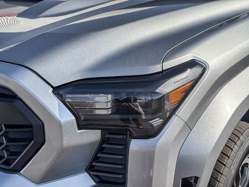 New 2026 Toyota Tacoma TRD Sport w/ TRD Sport Upgrade Package AWD/4WD image 9