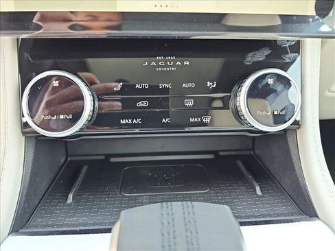 Used 2026 Jaguar F-PACE R-Dynamic S AWD/4WD image 22