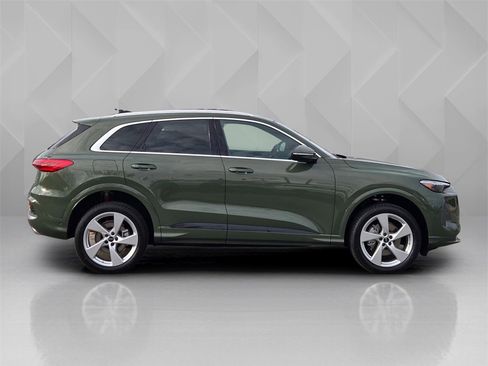 New 2025 Audi Q5 Premium Plus image 7