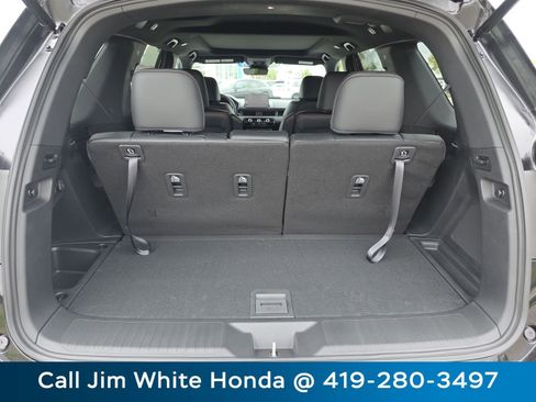 Used 2025 Honda Pilot TrailSport image 15