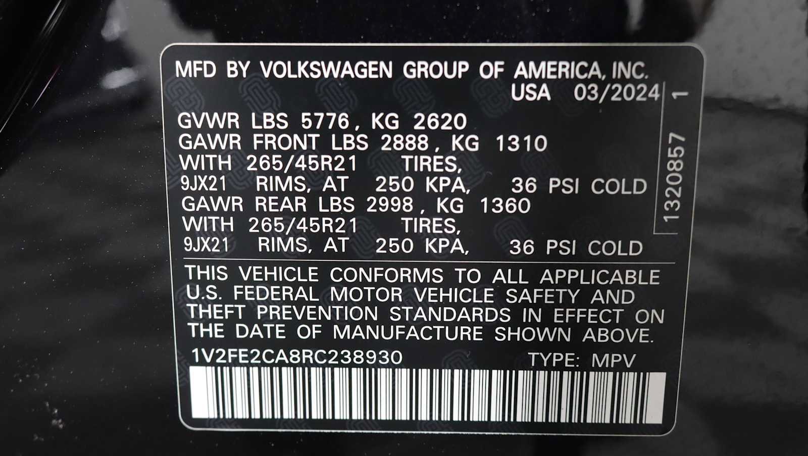 Used 2024 Volkswagen Atlas Cross Sport SEL Premium R-Line AWD/4WD image 31