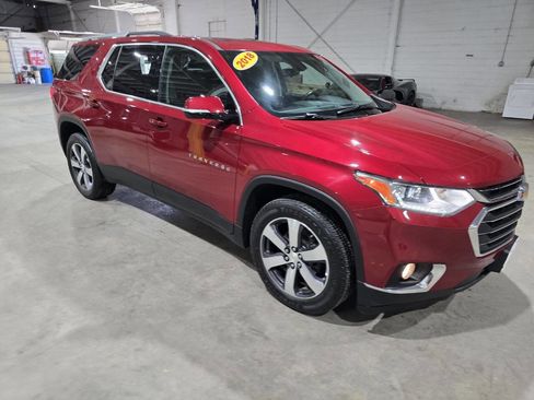 Used 2018 Chevrolet Traverse LT AWD/4WD image 18