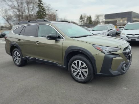 Certified 2025 Subaru Outback Premium w/ Popular Package #1A image 2