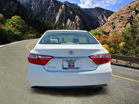 Used 2016 Toyota Camry LE FWD image 4