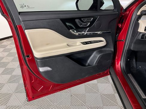 Used 2025 Lincoln Corsair FWD image 17