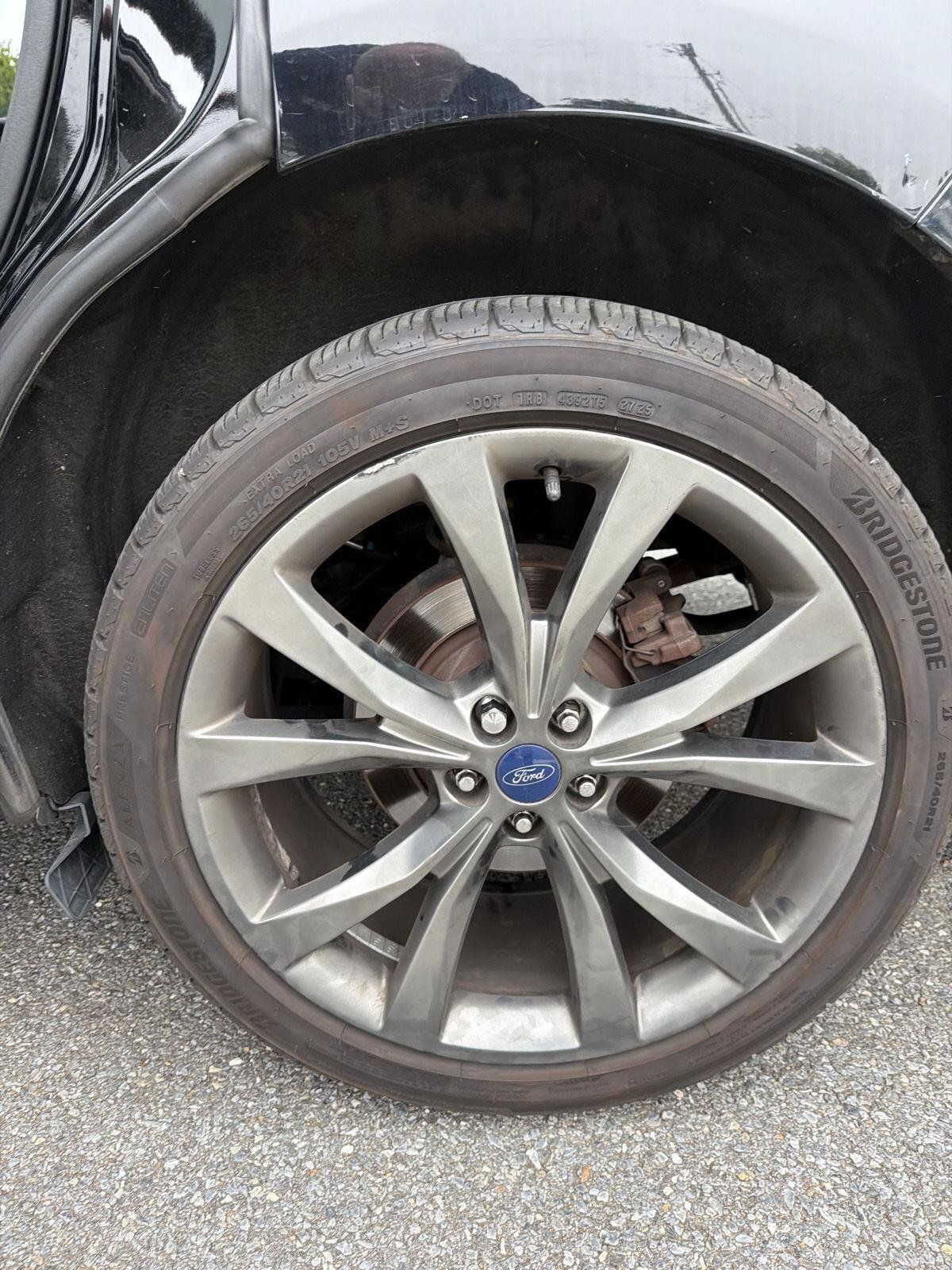 Used 2016 Ford Edge Sport w/ Equipment Group 401A AWD/4WD image 9