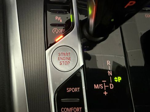 Used 2020 BMW X6 sDrive40i w/ Premium Package image 27