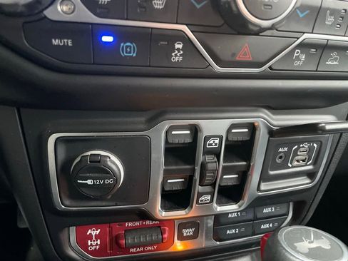 Used 2022 Jeep Wrangler Unlimited Rubicon 4xe w/ Cold Weather Group image 14