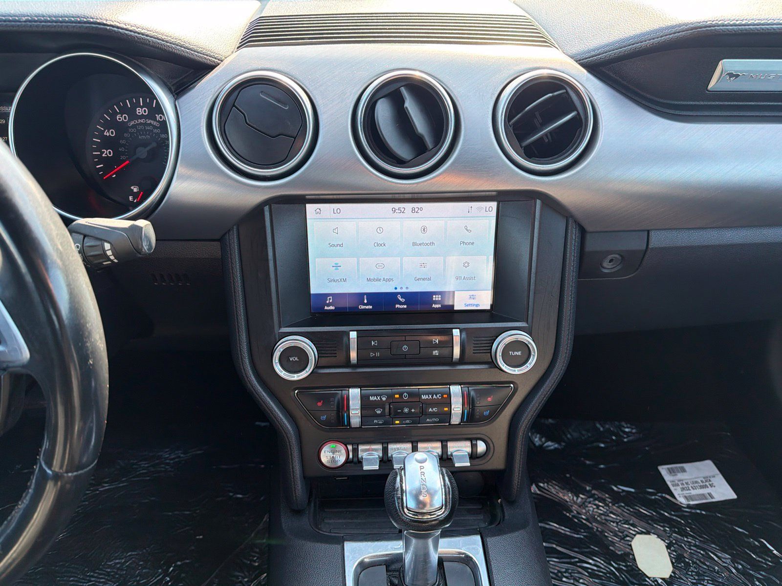 Used 2022 Ford Mustang Premium RWD image 10