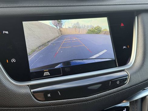 Used 2024 Cadillac XT6 Luxury FWD image 28