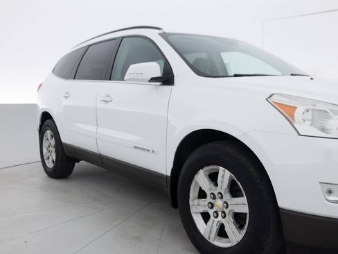 Used 2009 Chevrolet Traverse LT AWD/4WD image 11